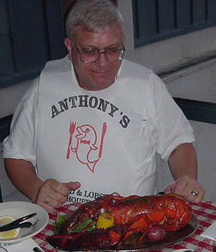Howard having lobster 2002